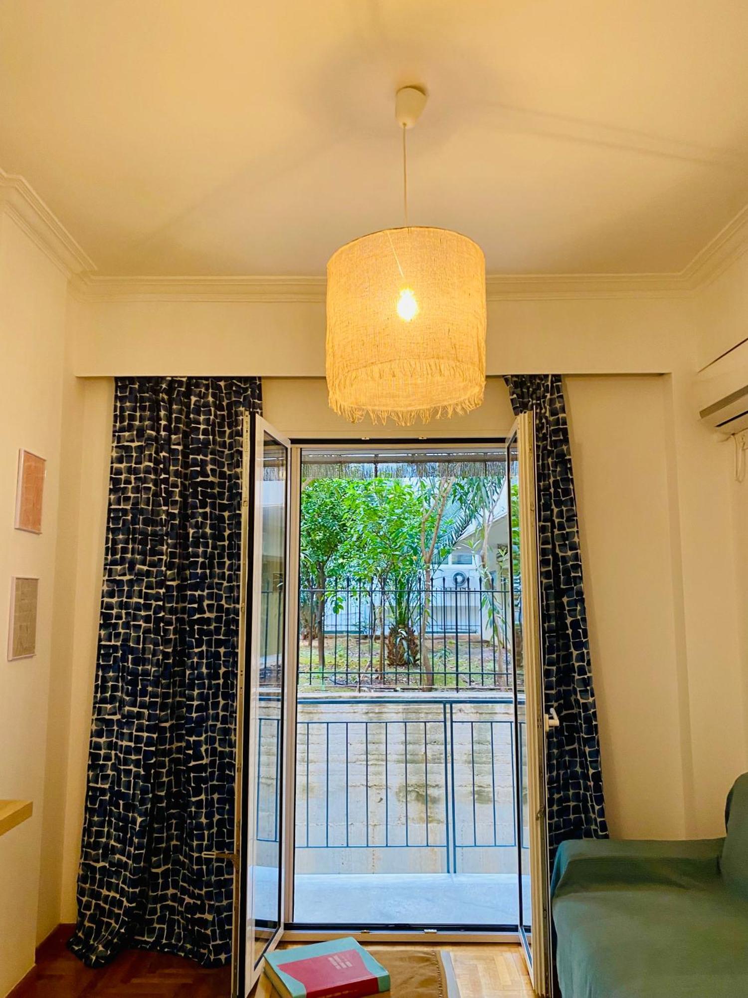 אתונה Antinoros Inn, Stylish Apartment,3' To Metro מראה חיצוני תמונה